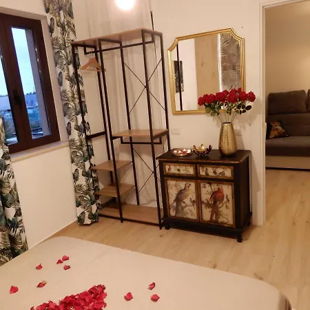 Royale Bed & Breakfast *