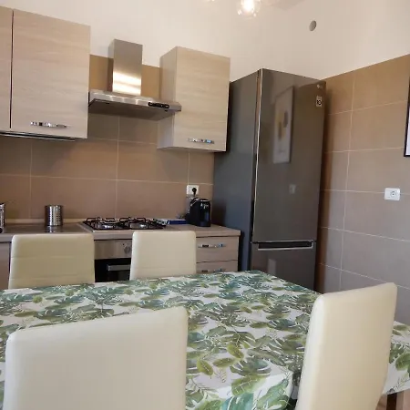 Royale 3* Caserta